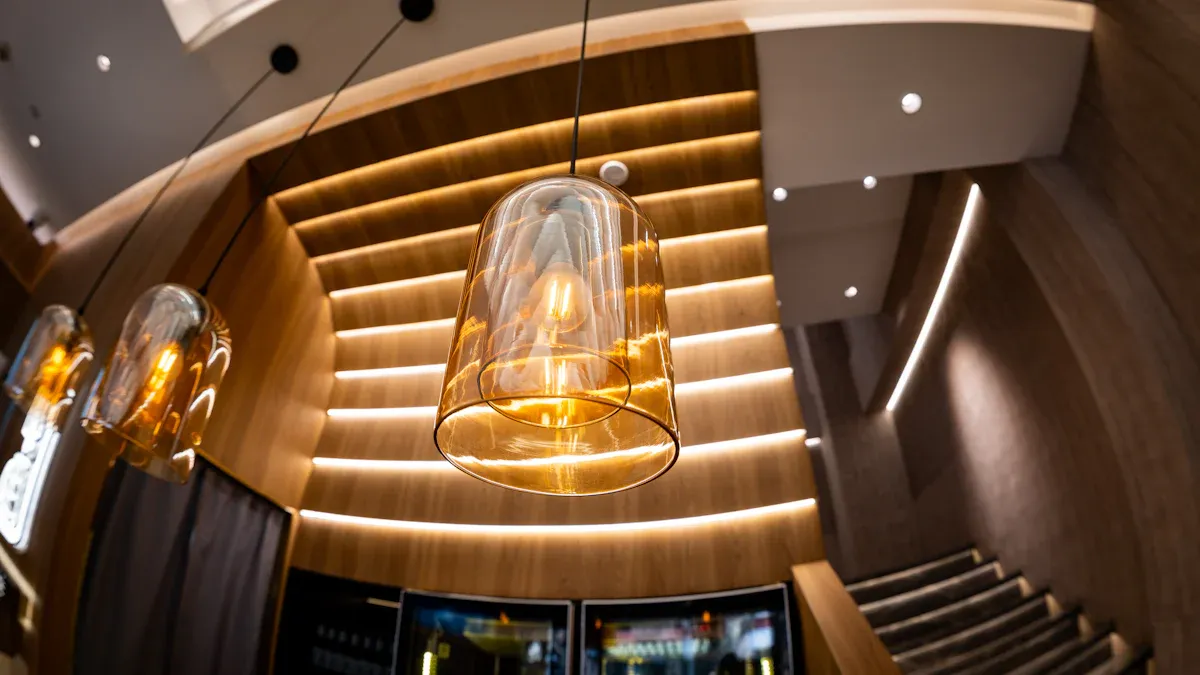 Guide to Choosing the Best Retail Lighting in 2025