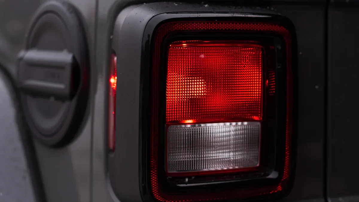 What Are LED Stop Lights?