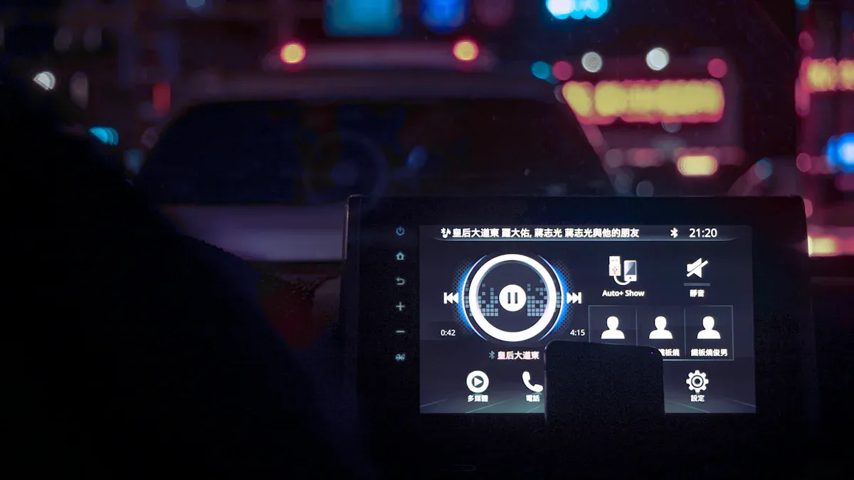 TFT LCD color monitor picks for safer driving