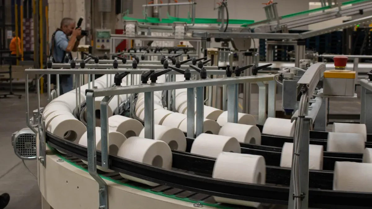 Basics: Side Seal vs Bottom Seal Machines