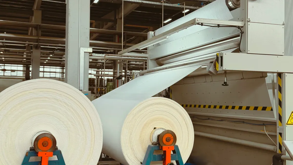 Choosing the Right Wide Web Slitting Machine