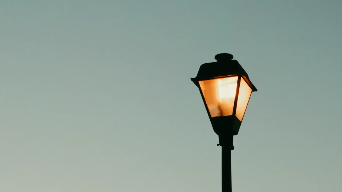 Installer un lampadaire sans béton