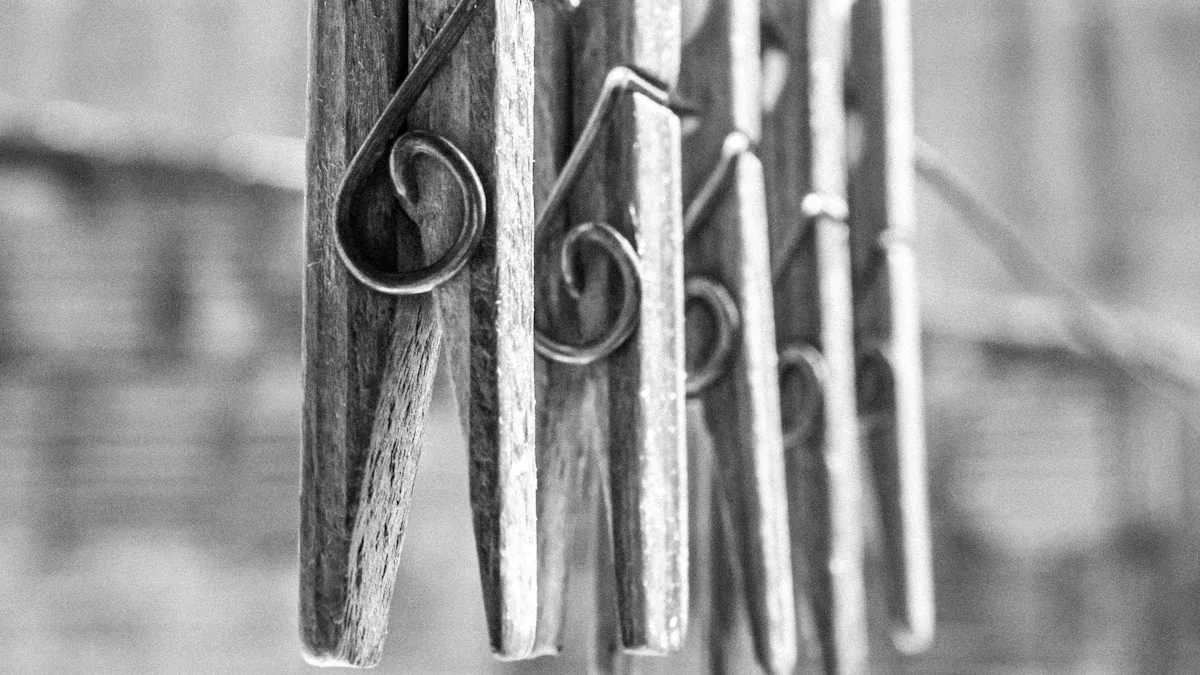 Applications of Bar Magnets