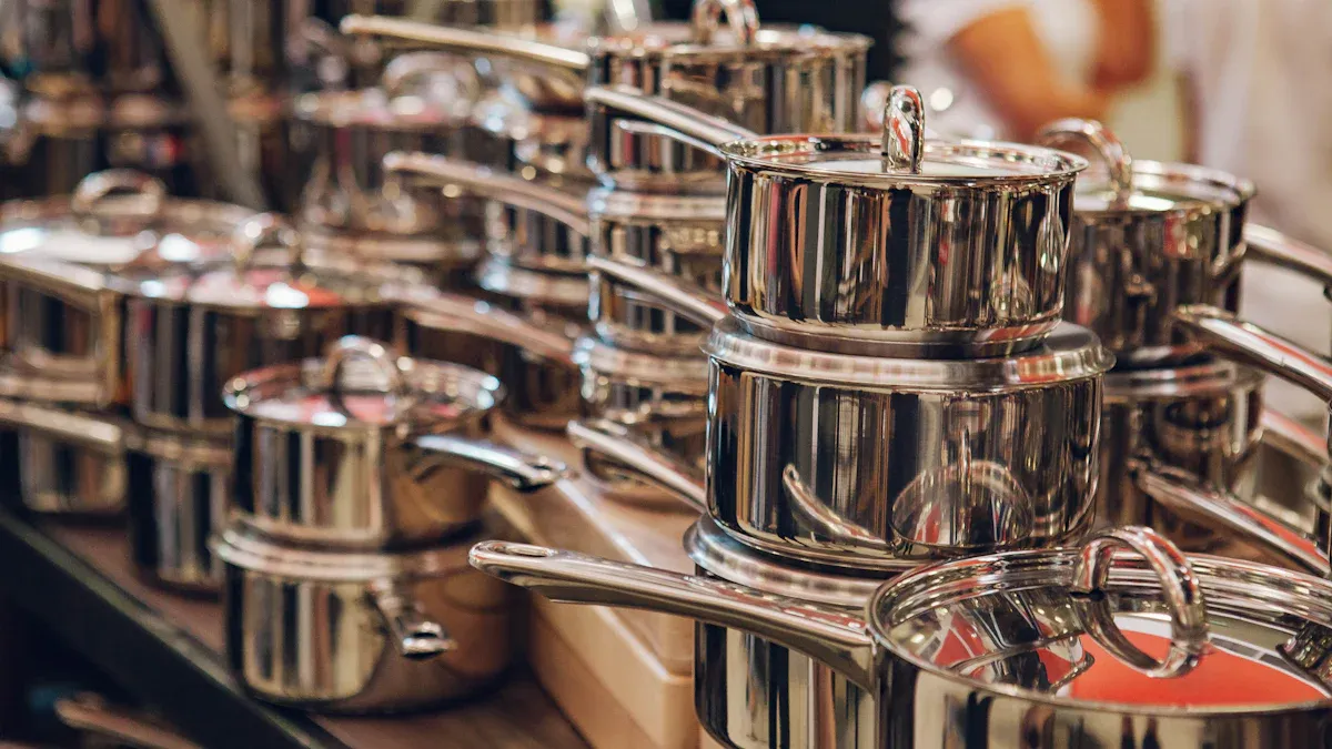 Cookware Materials and Features