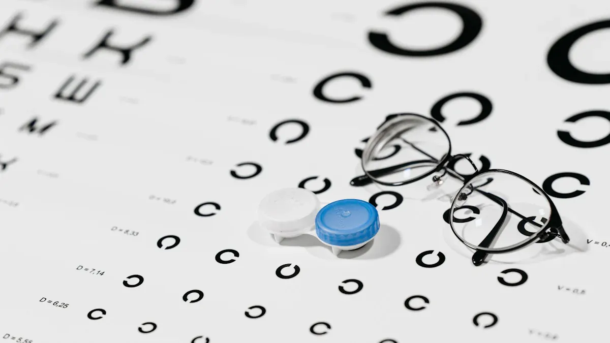 What Are the Symptoms, Causes and Treatments of Myopia