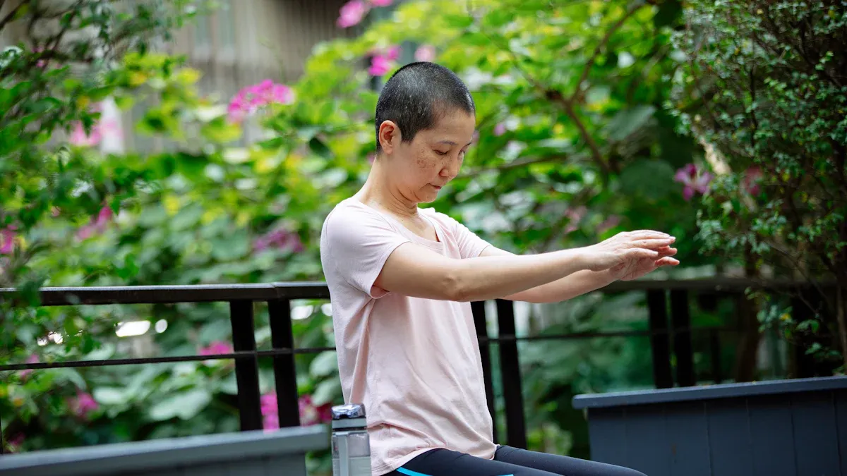 Yoga and Tai Chi for Cancer Survivors'
                style=