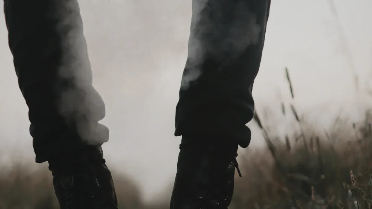 Wie man Militärstiefel blüht