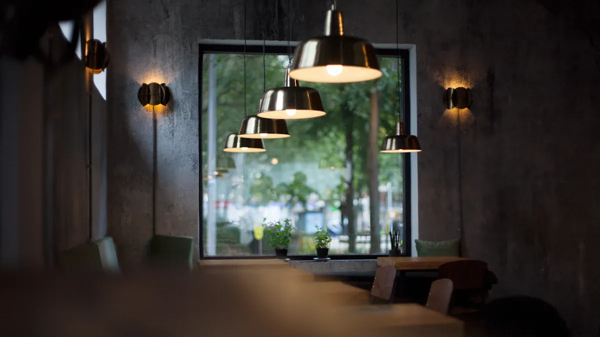 Suspended vs Pendant vs Linear Lighting Fixtures for Modern Interiors