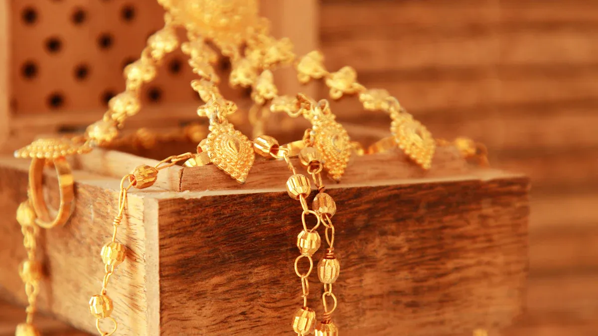 5 Reasons Why You Should Store Your Jewelry in a Wooden Jewelry Boxes