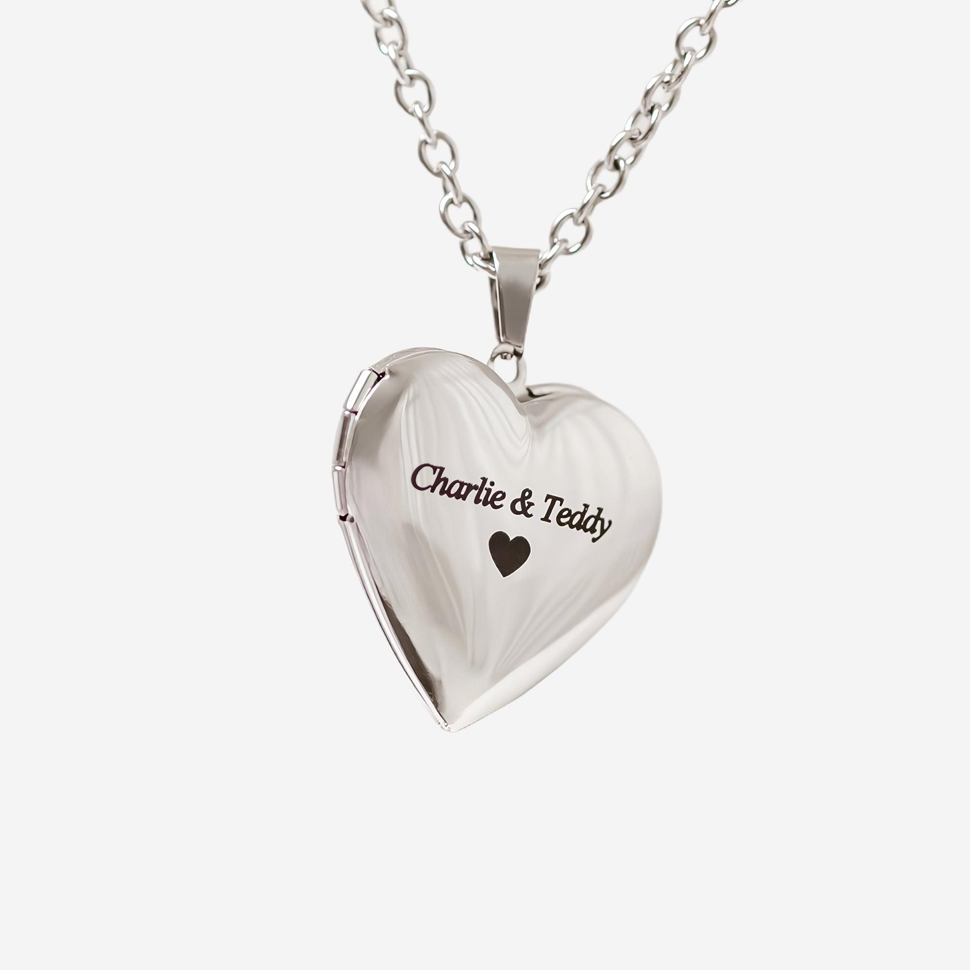 What Makes the Pet Locket Necklace a Cherished Accessory
