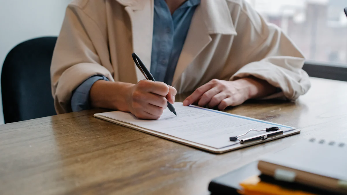10 Expert Tips to Make Your Resume and Cover Letter Shine in 2025