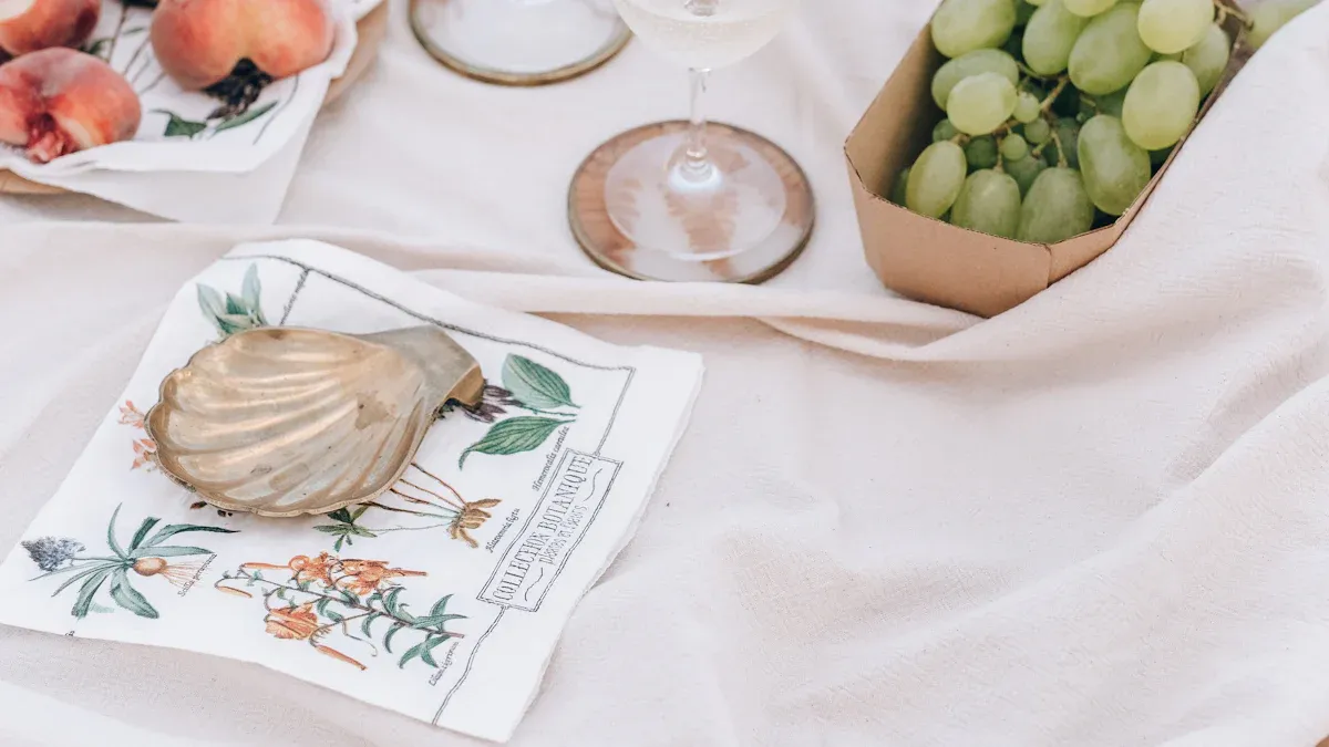 Appearance: Compostable Plates for Weddings and Events