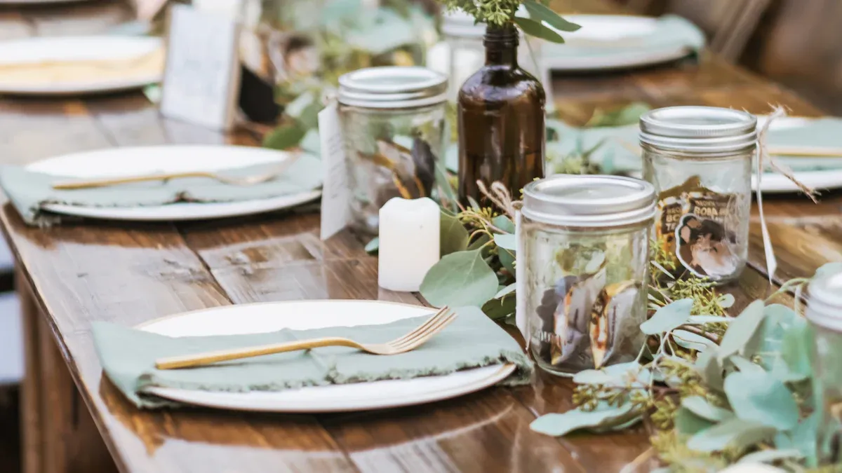 Sustainable Wedding Ideas with Compostable Plates