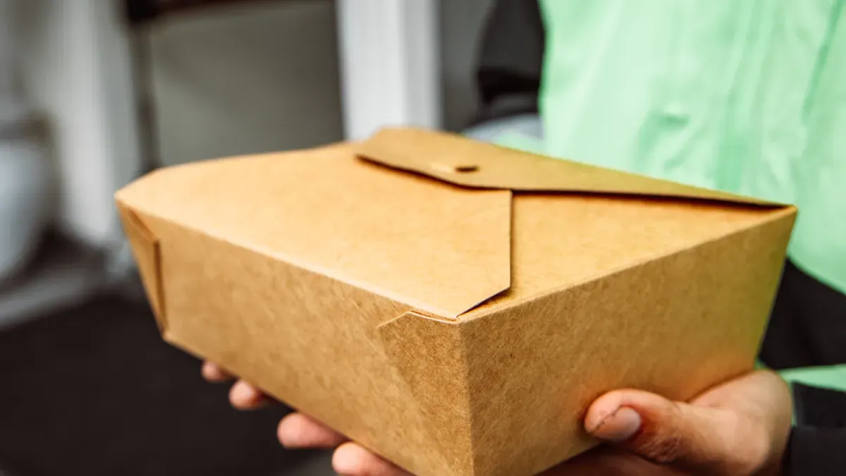 Sourcing Packaging for Food Trucks