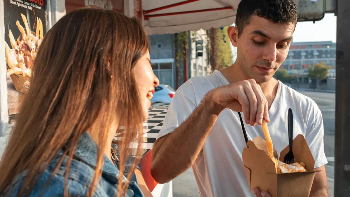 Food Truck Workflow Optimization with Ecolipak