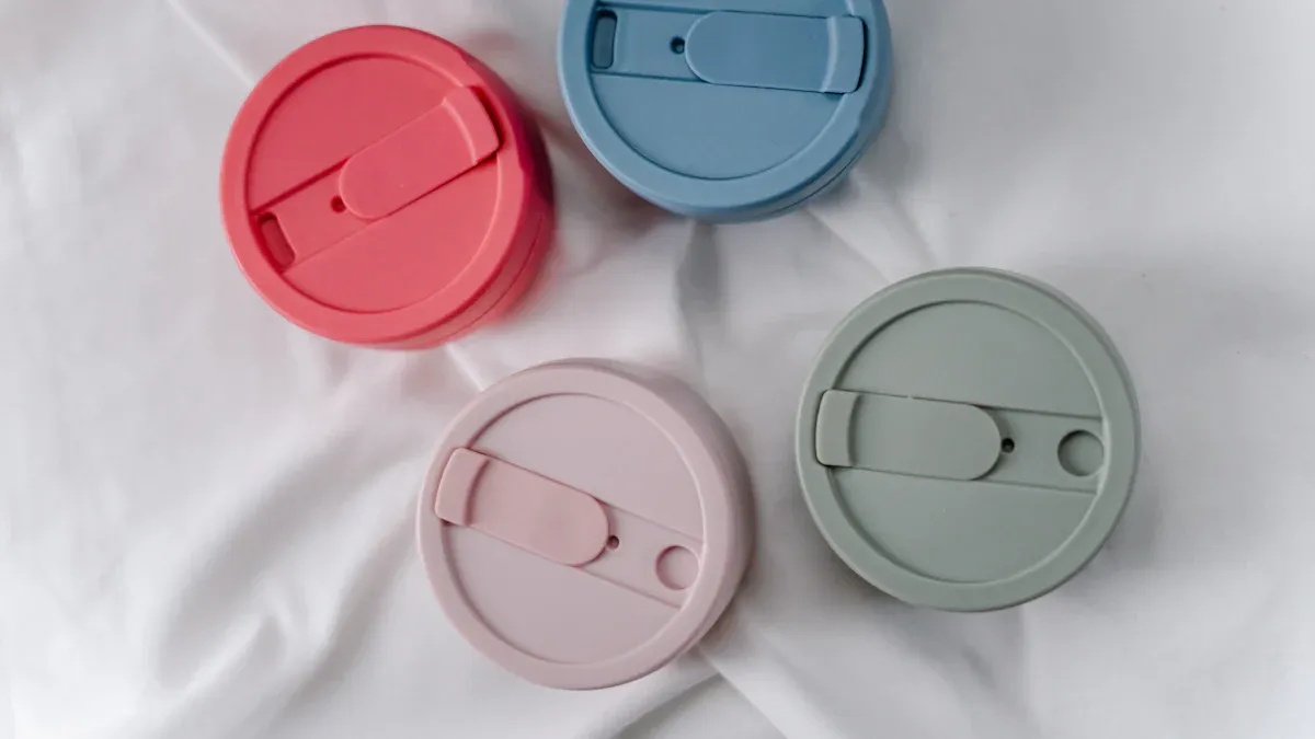 Paper Coffee Cups with Lids: Innovations