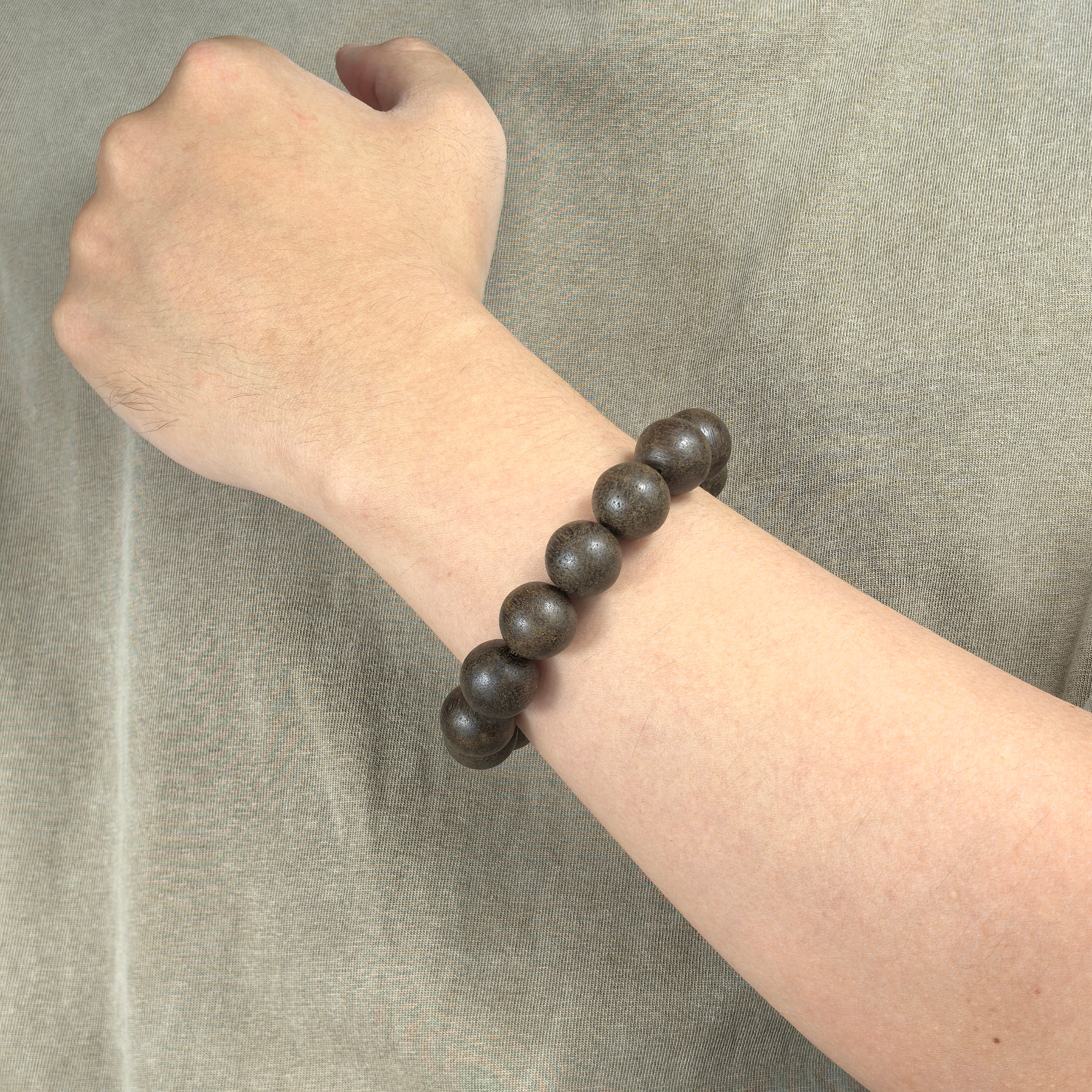 The Versatility of Agarwood Bracelets