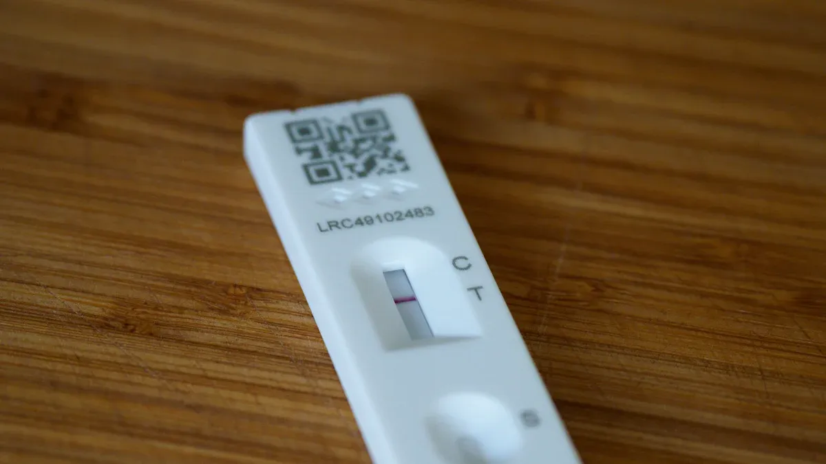 How Are Results Interpreted in Colloidal Gold Lateral Flow Test Strips?