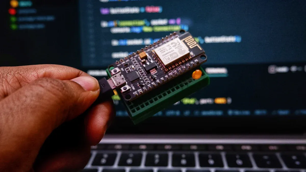 ATmega328P for IoT in Vietnam: Simple Wireless Projects with NRF24L01 and ESP8266