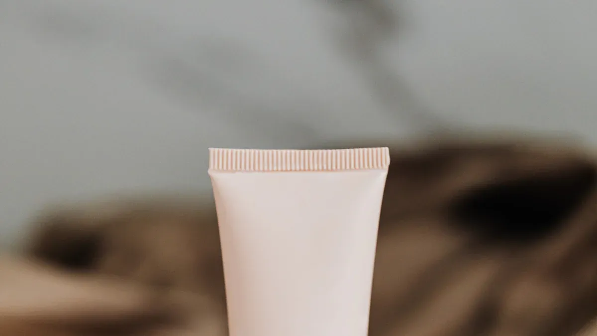 How to Choose the Right Cosmetic Tube Manufacturer for Your Brand in 2025