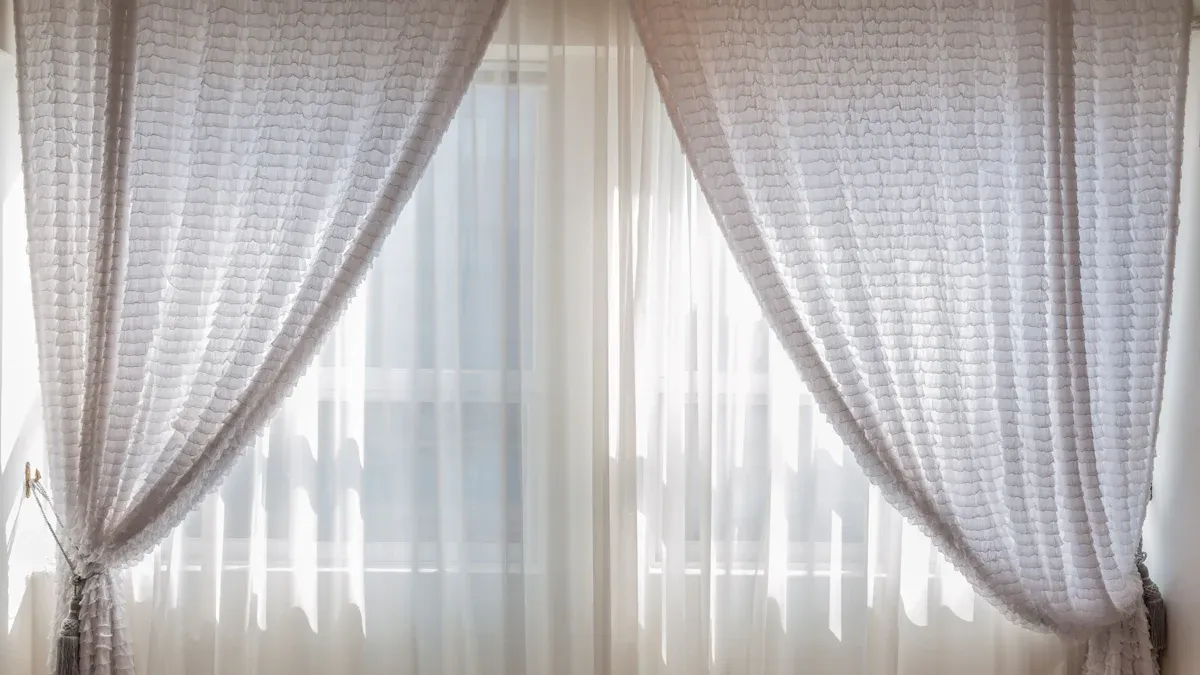 Layer Curtains for Depth and Dimension