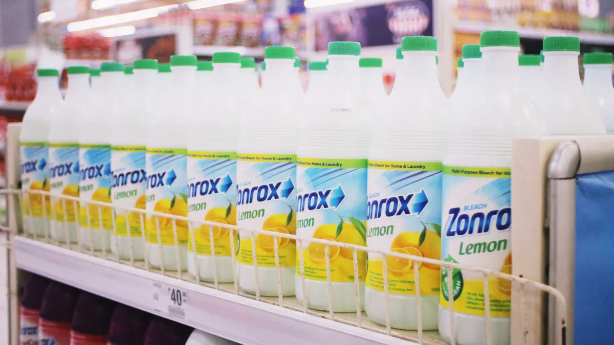 Übersicht der Bleichmittel-Abfüllmaschine