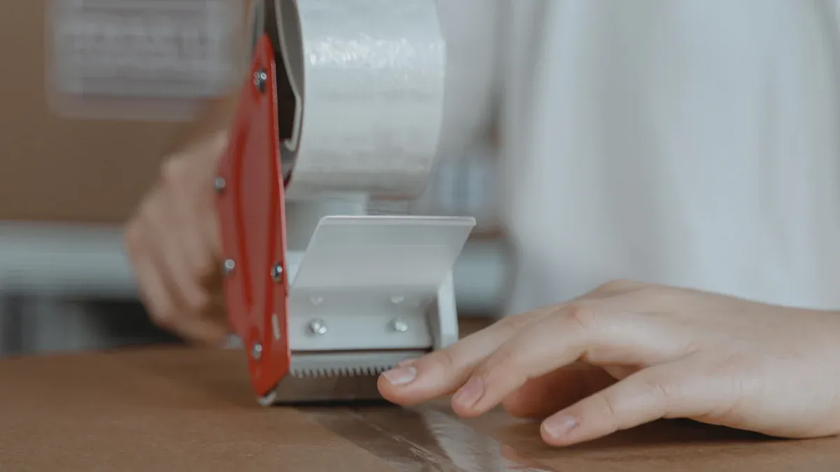 How to Choose the Best Packing Adhesive Tape for Shipping and Moving