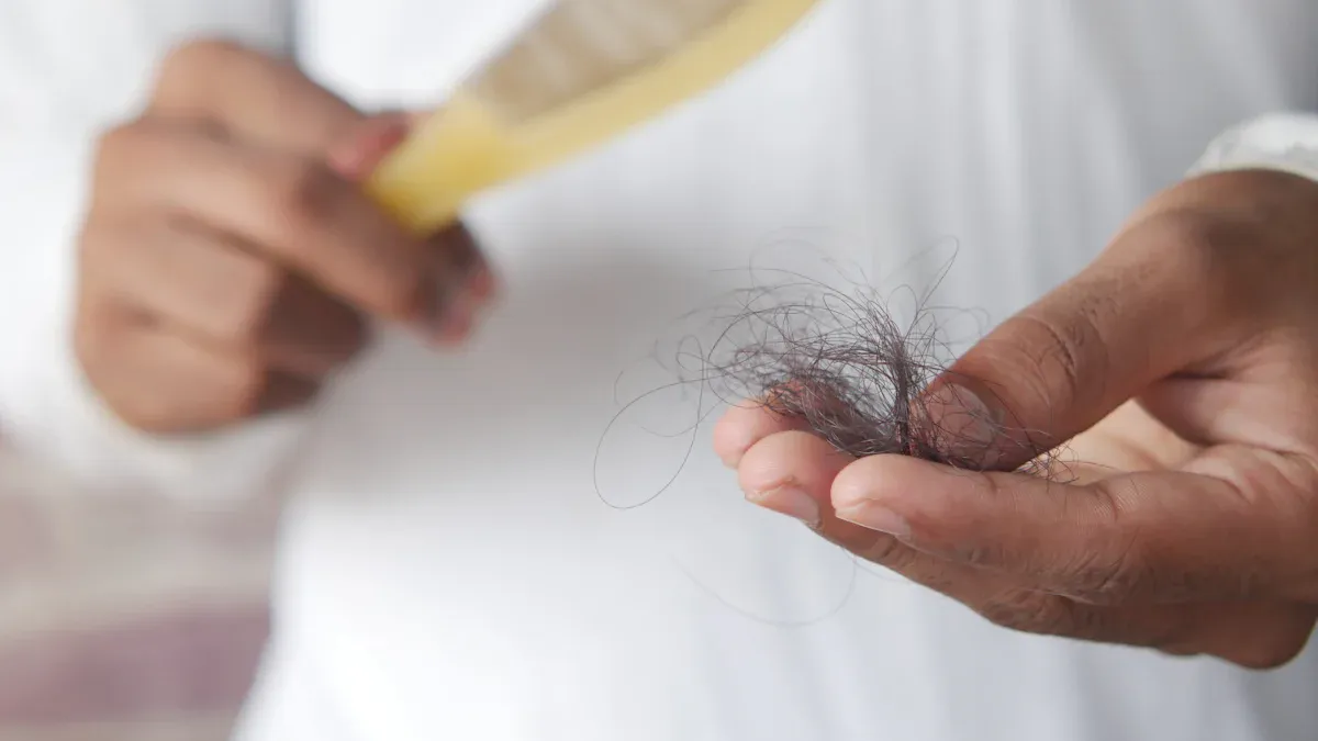 How to Use Hair Care Oil