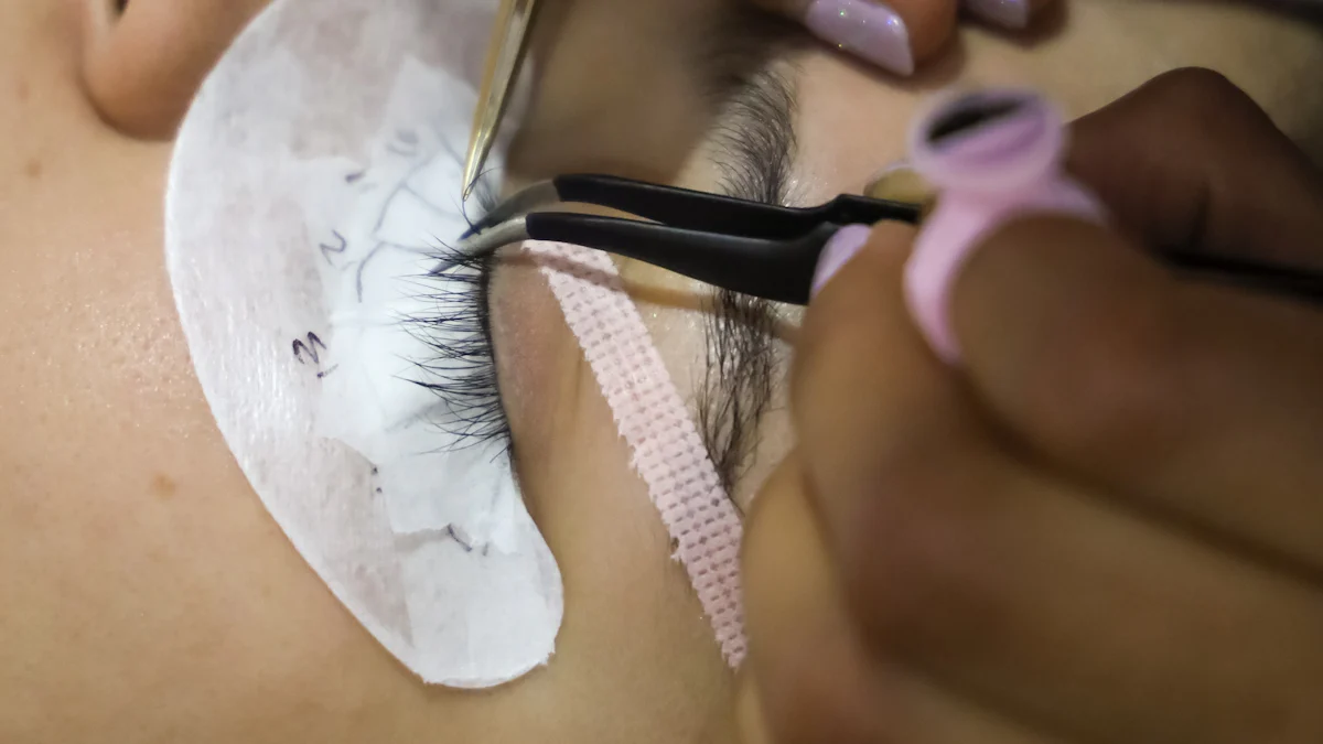 Daily Care Routine for FlutterHabit Lashes