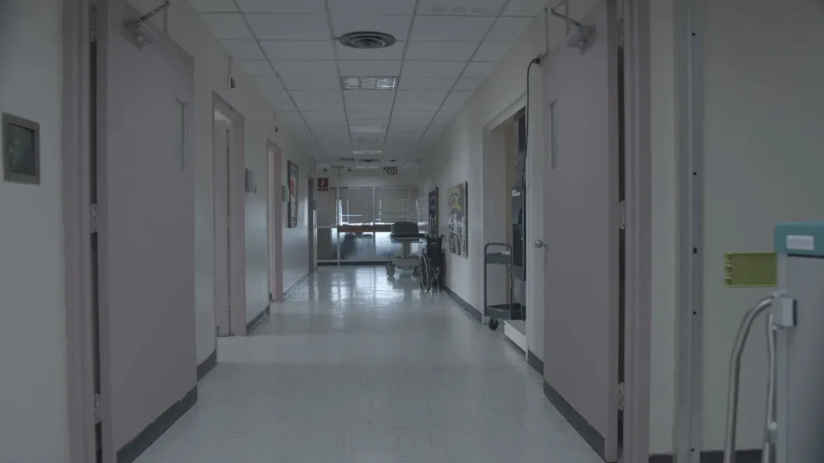 Understanding the Importance of Fire Doors in Hospitals | Foshan Qi'an Fireproof Shutter Doors Co.,Ltd. Hospital Fire Door Maintenance