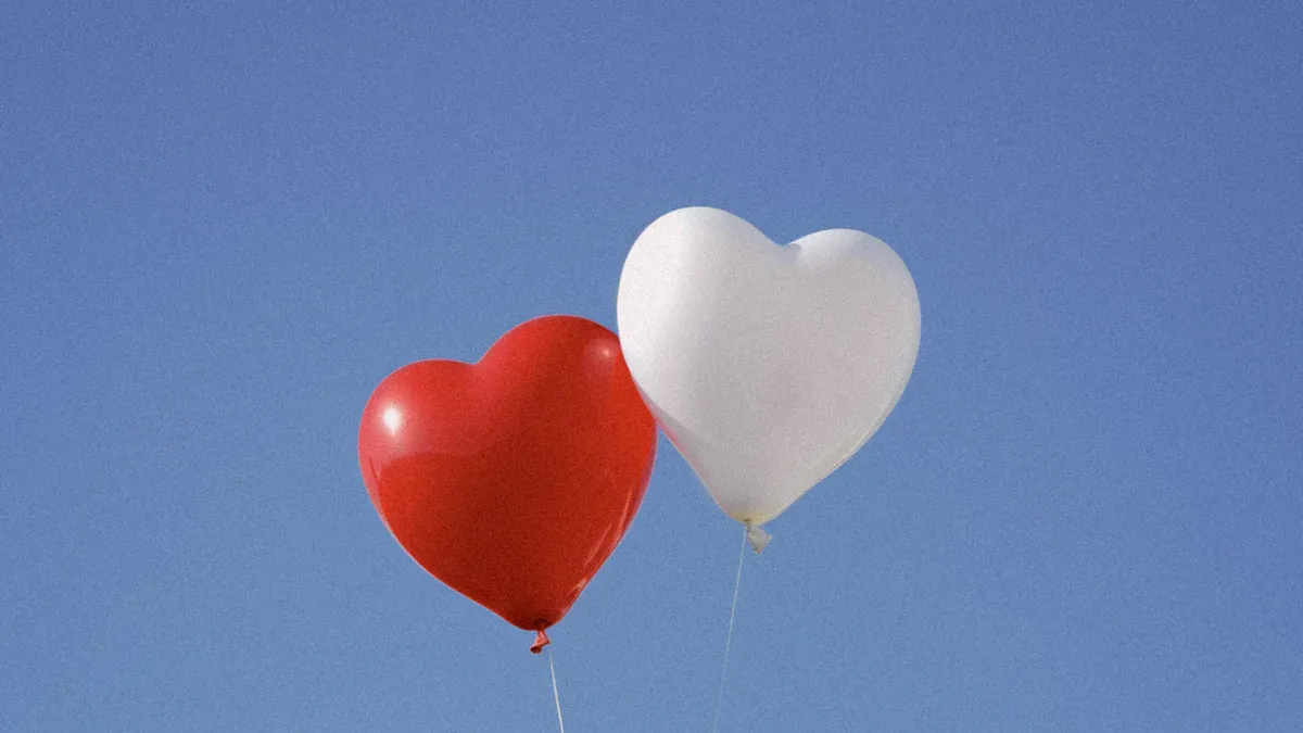 Choosing the Perfect Heart Balloons
