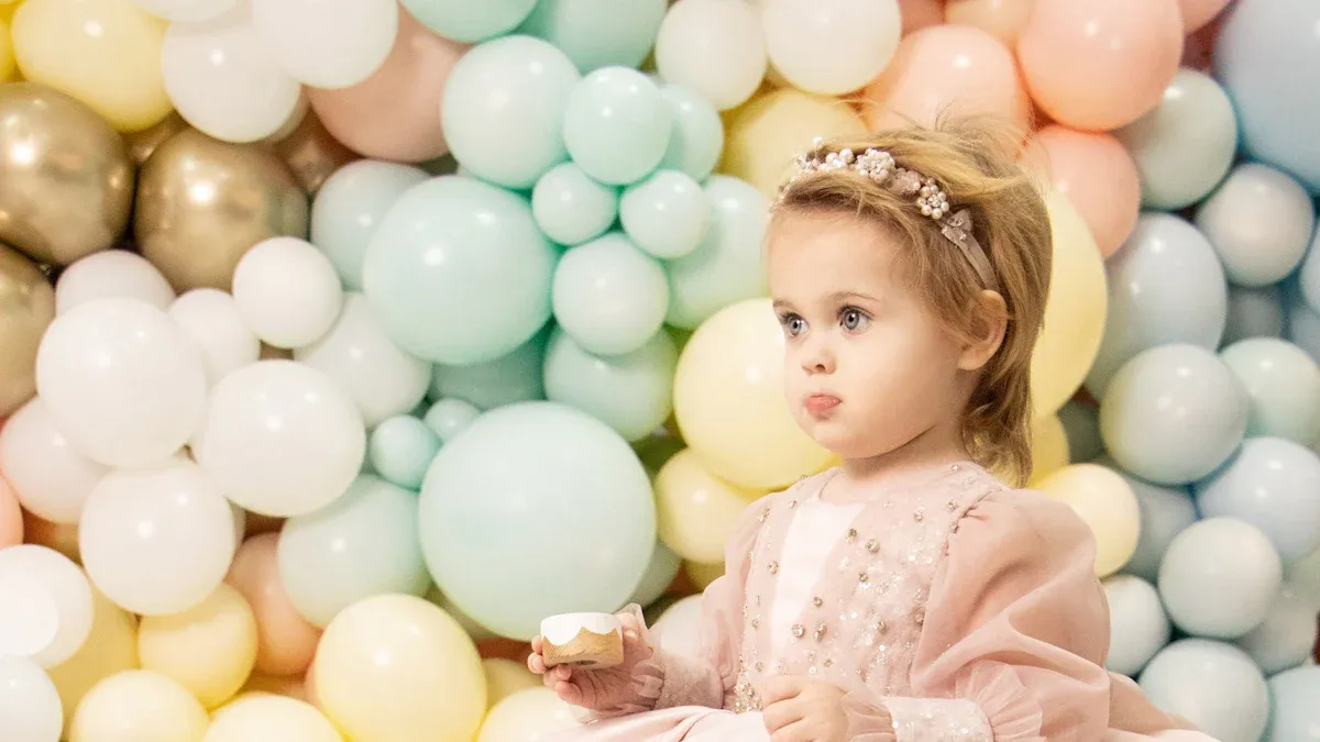Materials for a DIY Balloon Stand
