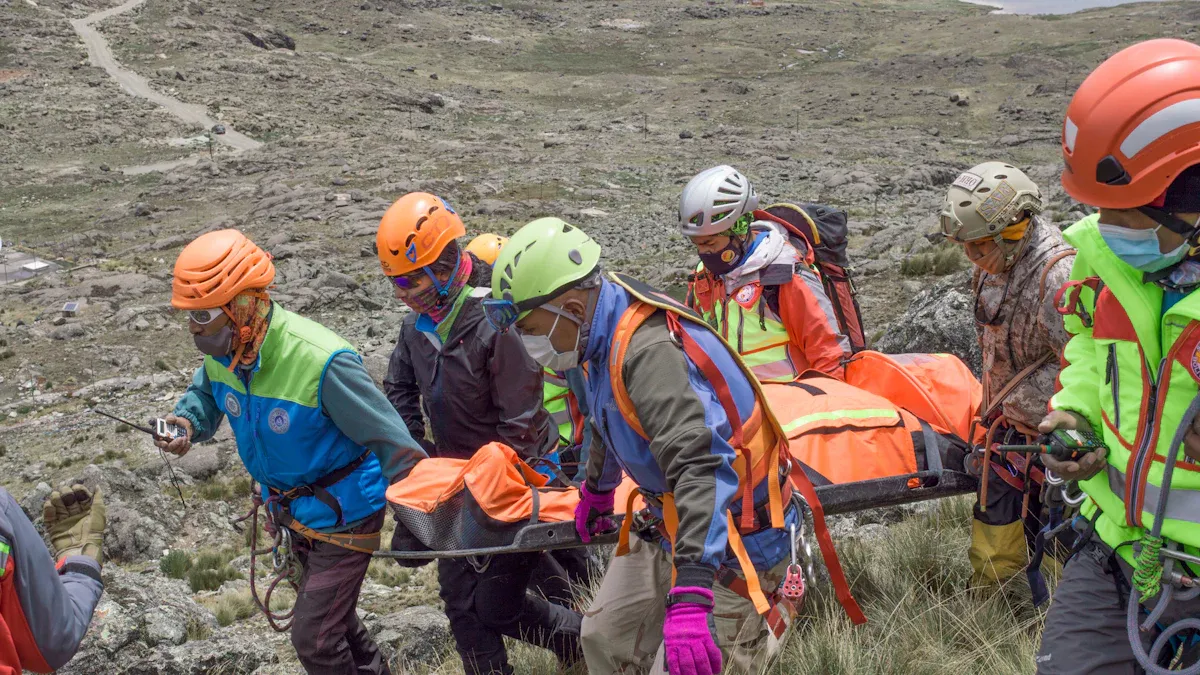 Top 5 High-Lumen Flashlights for Search and Rescue Teams