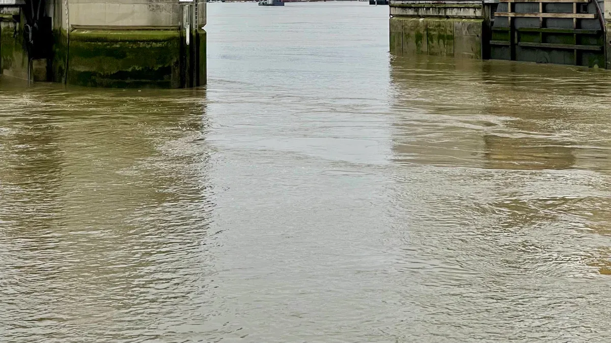 Flood Barrier Hight: How Tall Is Really Enough？