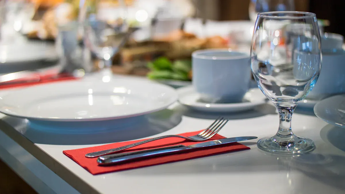 Why Colored Handle Cutlery is Gaining Popularity in Hotels