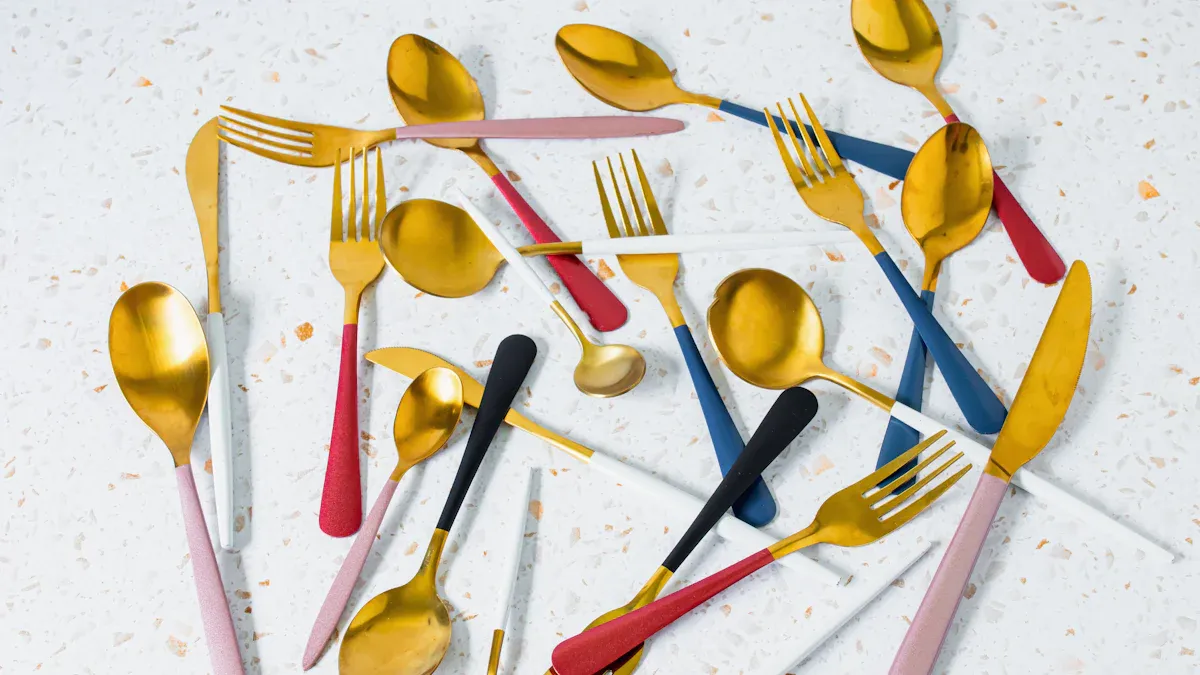 Visual Appeal & Branding with Colored Handle Cutlery