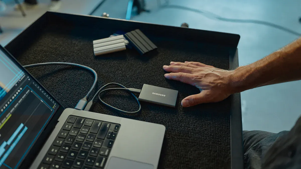 Step by Step Guide to Setting Up a Portable Monitor in 2026