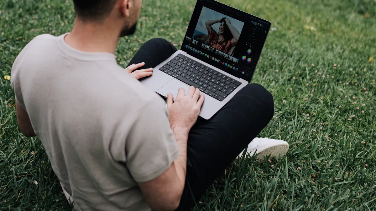 Optimizing Visibility Outdoors