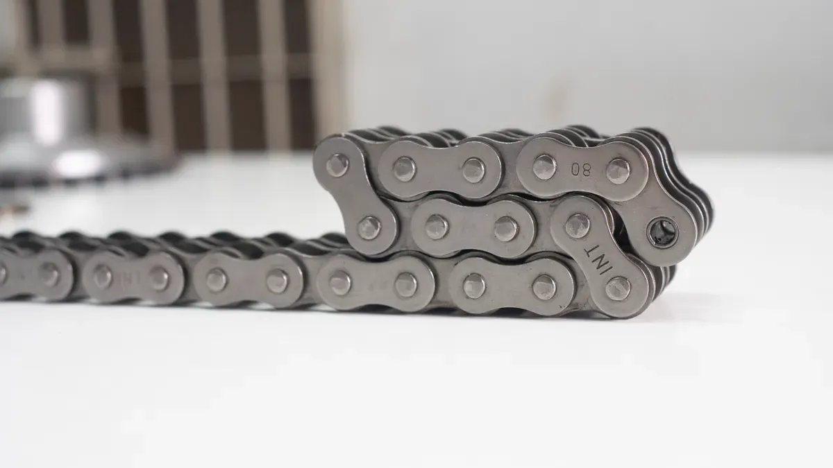 Steel Detachable Chains vs Roller Chains
