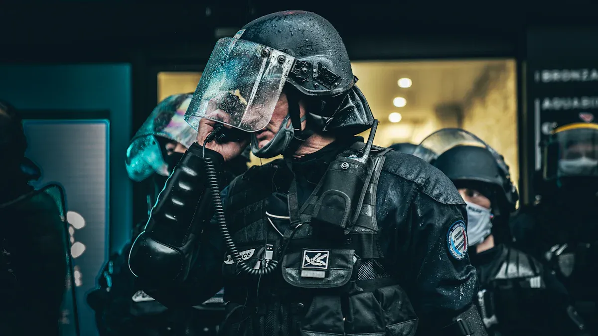 How Flashlights Support Law Enforcement and Military Operations