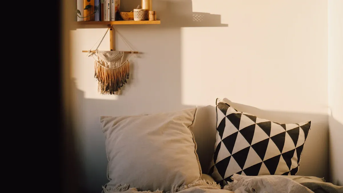 Design und Stil: Schlafzimmer Wandleuchten als dekorative Elemente