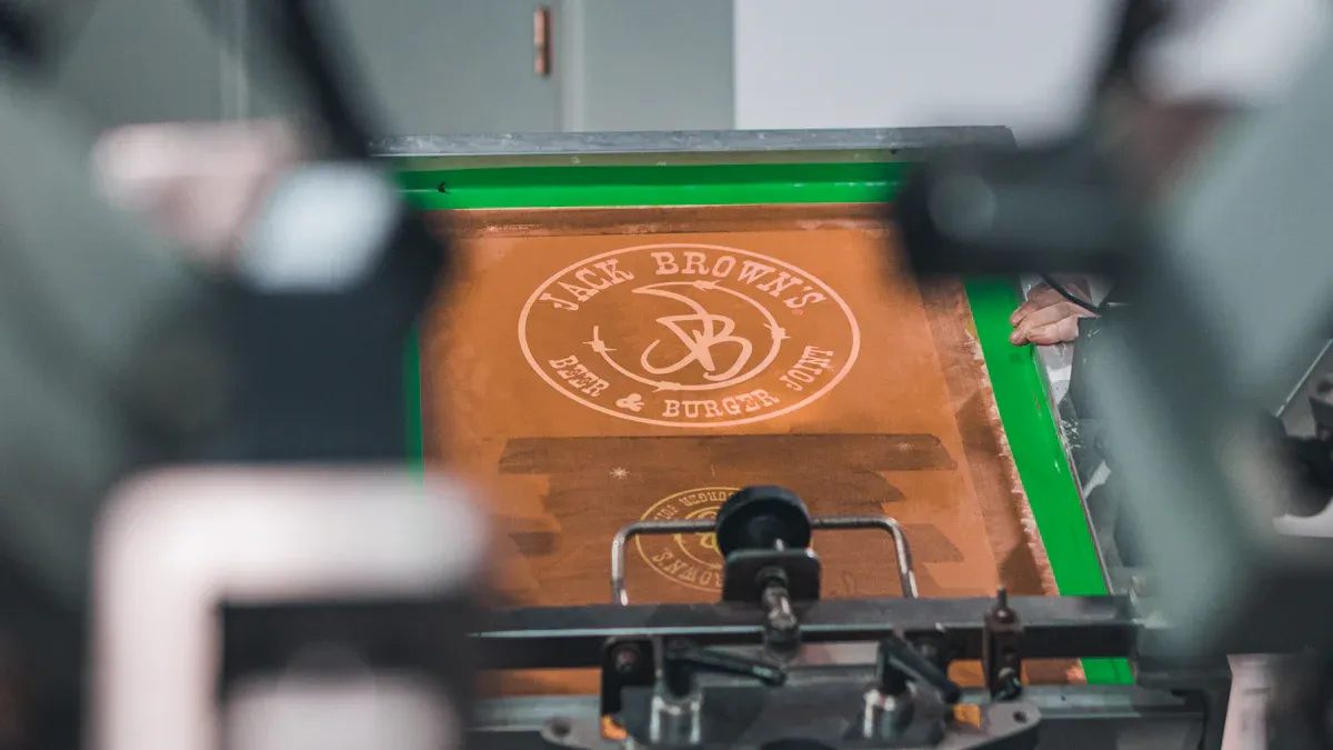 How to Choose Equipment for Screen Printing on Metal in 2026