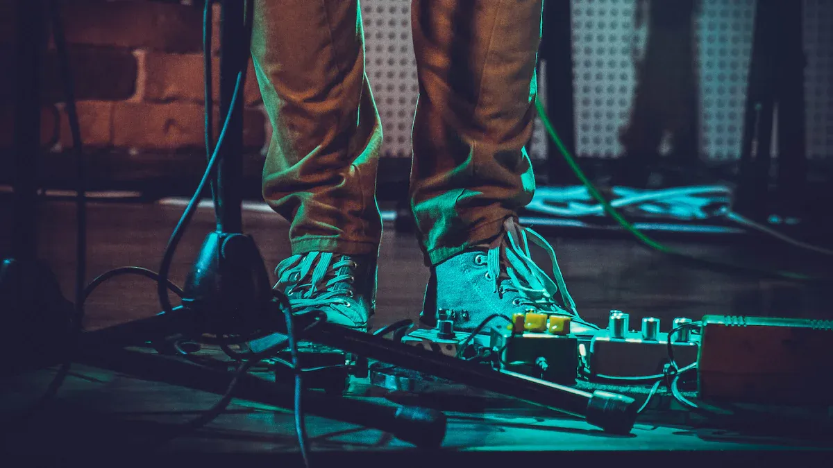 Simple Ways to Mimic the Human Voice with Guitar Effects