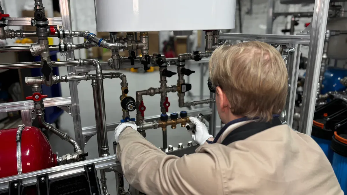 Evaluate Technical Support and Total Cost of Ownership