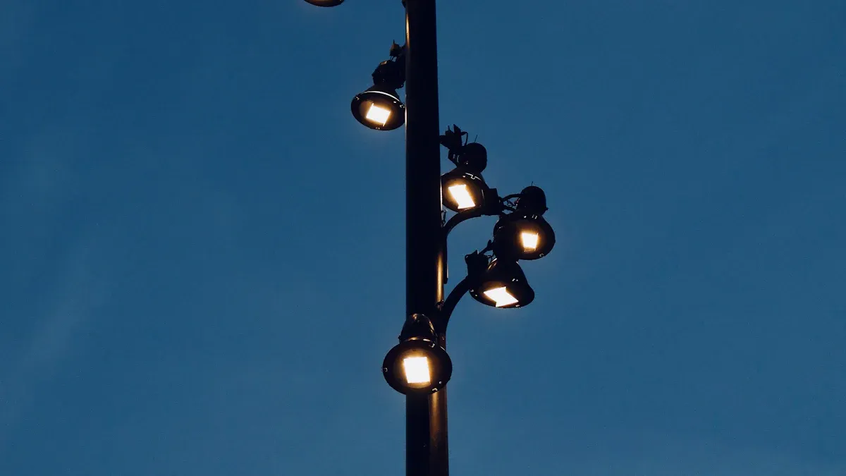 Smart Streetlights Features