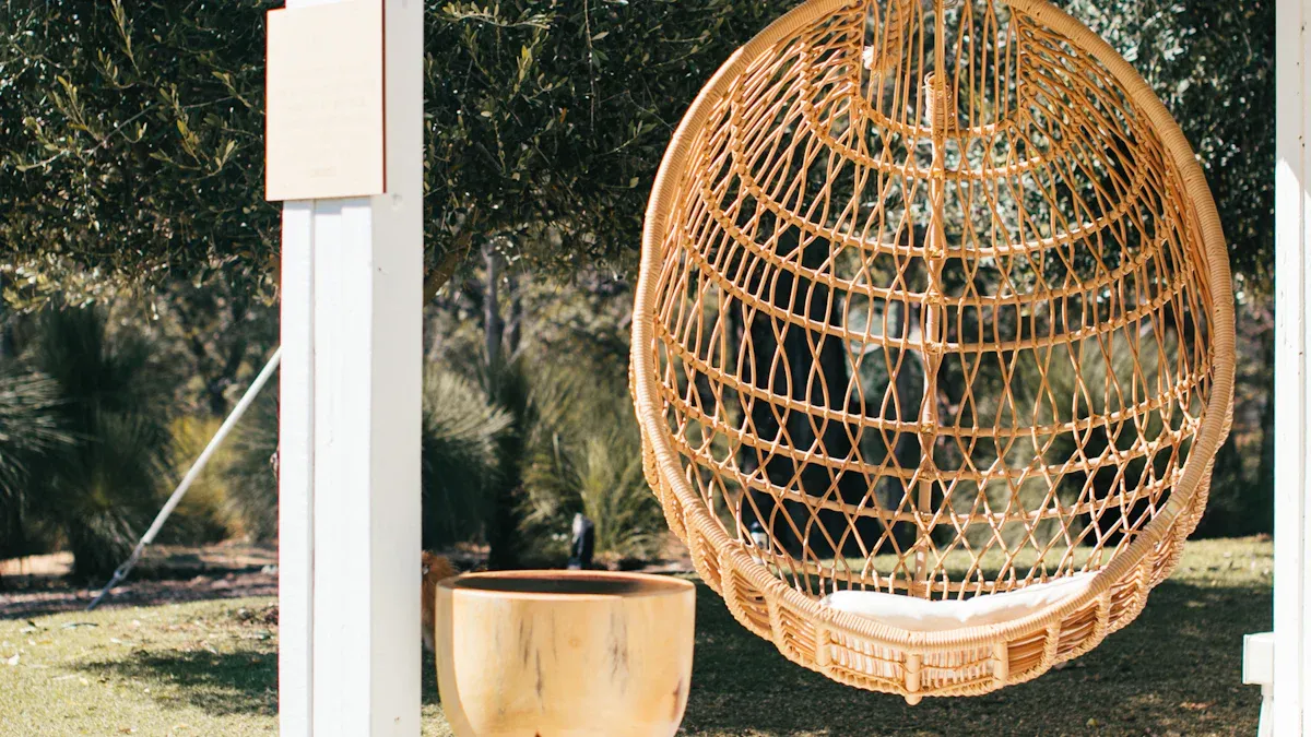 Best for outdoor spaces and indoor use