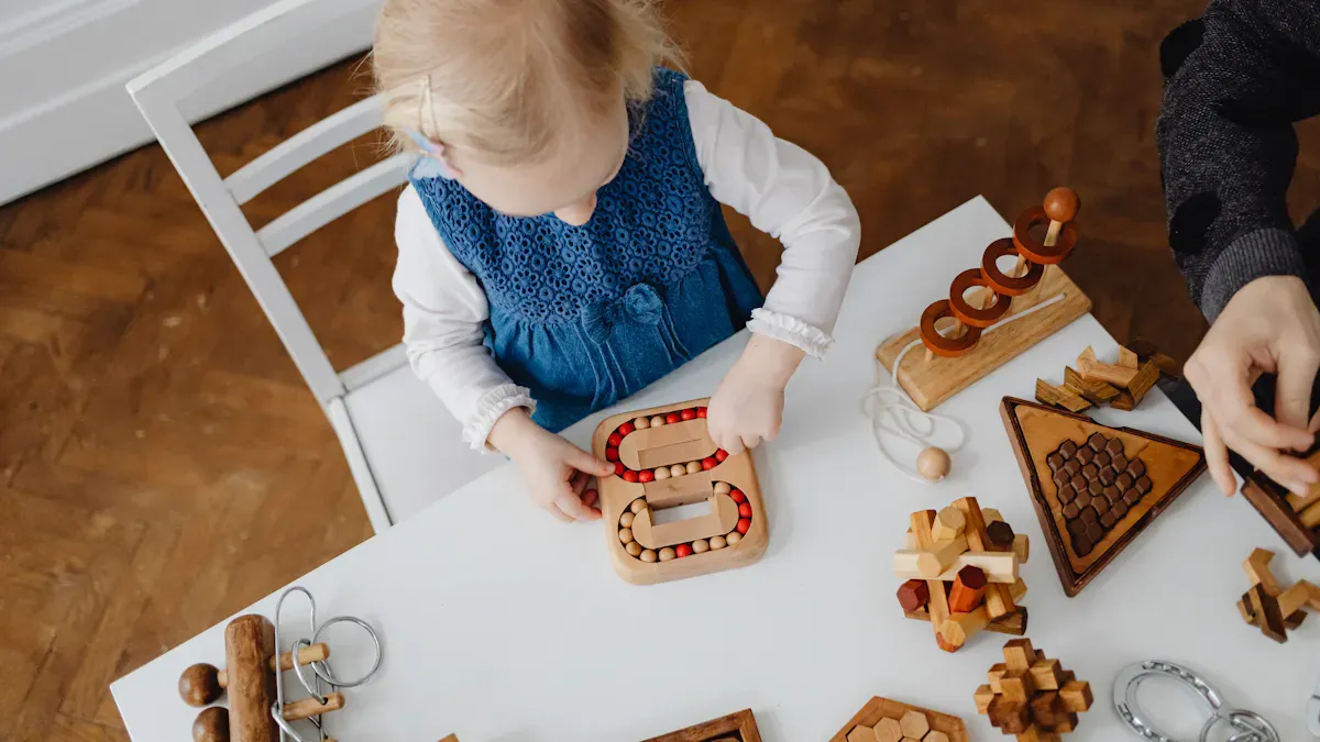 Quick fine motor activities at home