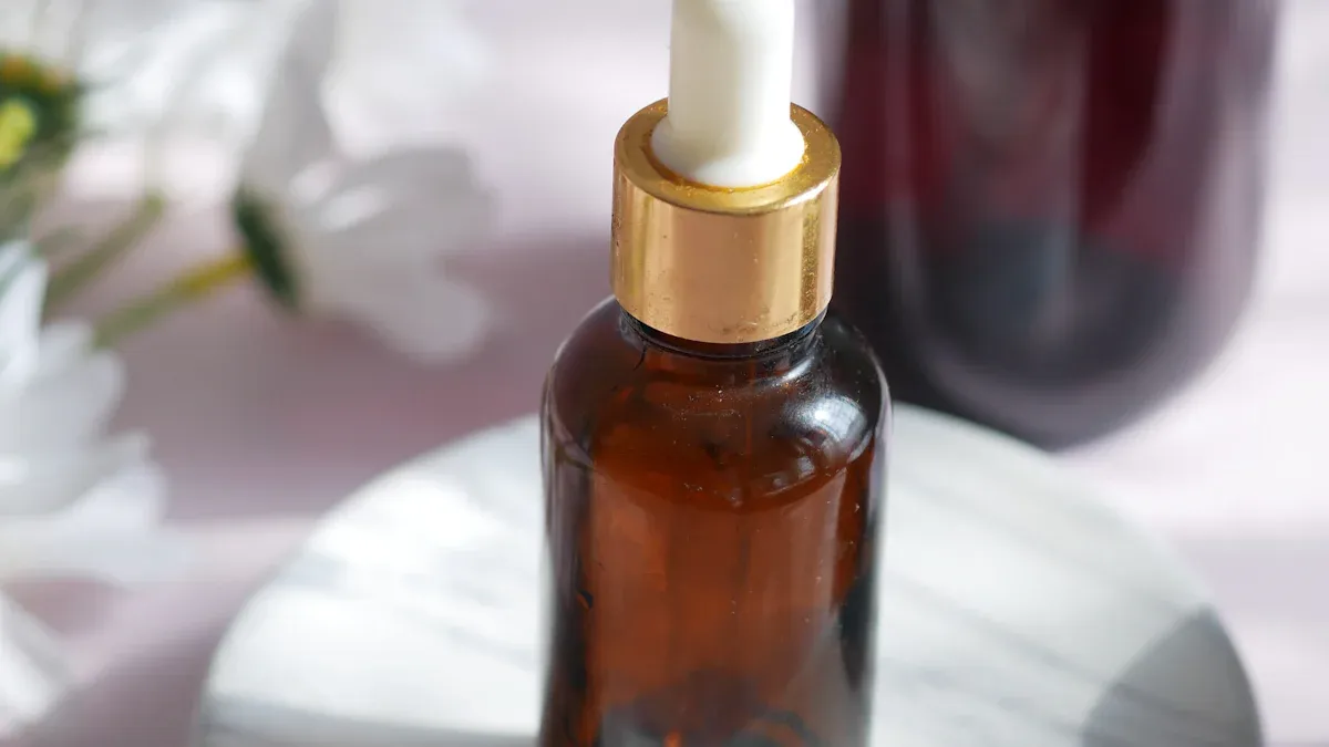 The importance of using amber glass bottles for vitamin C essence