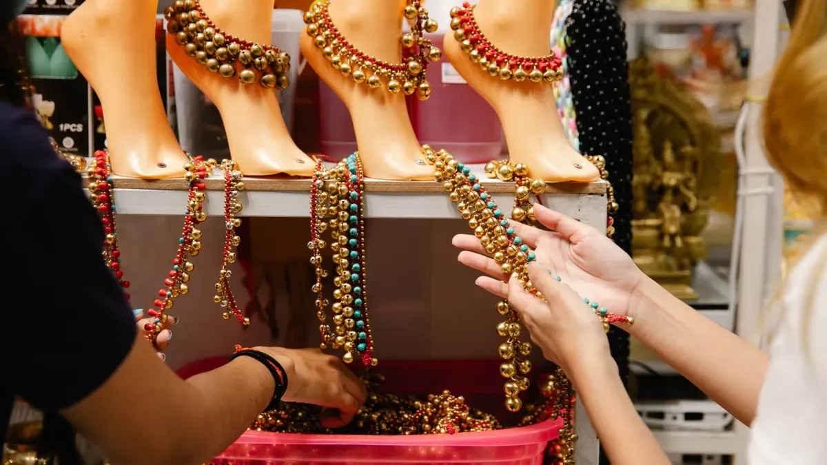 Top Private Label Jewelry Manufacturers for Fashion Collections