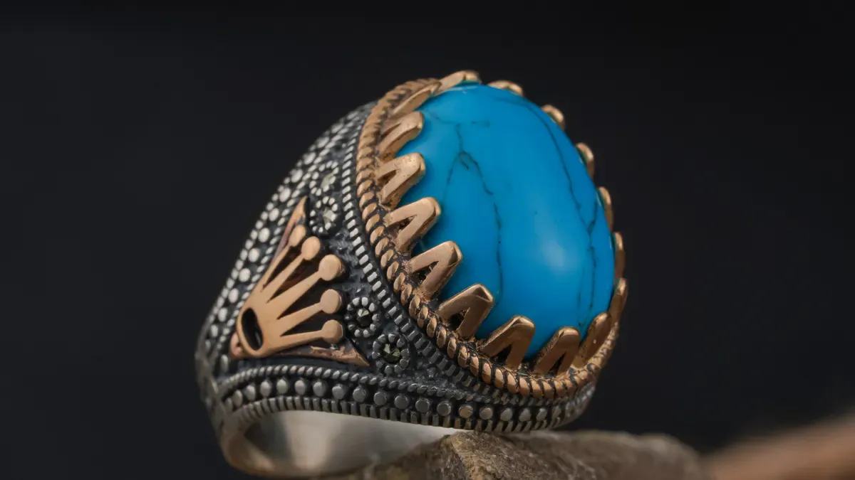 How to Choose a Reliable Chinese Manufacturer for Custom Handmade Garnet and Turquoise Jewelry